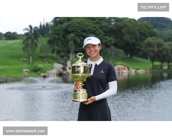 15岁刘宇婕首度夺得中巡赛冠军 高尔夫广东女子公开赛圆满落幕 15岁刘宇婕首度夺得中巡赛冠军 高尔夫广东女子公开赛圆满落幕